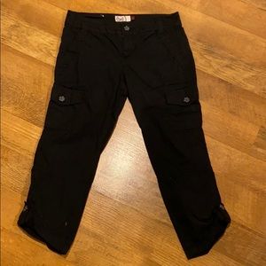 😍 CAPRI Black CARGO pants!